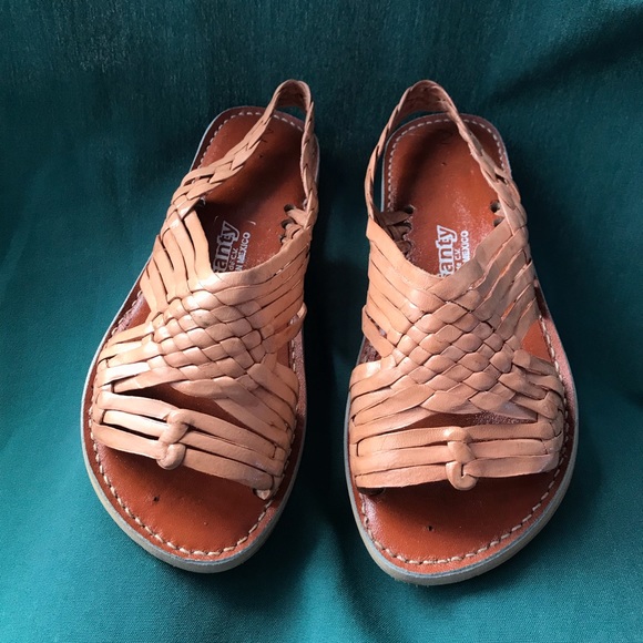 Women’s huaraches/sandals - Picture 3 of 7